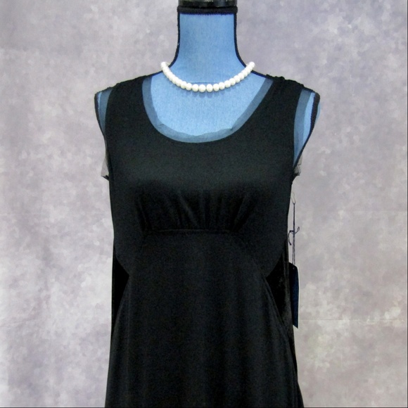 NWT Simply Vera Little Black Dress Mixed Media PM - Picture 2 of 7